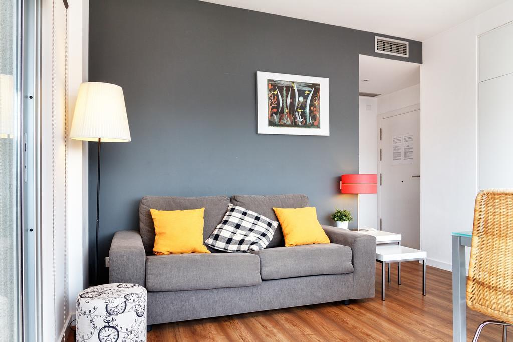 Feelathome Poblenou Beach Apartments Barcelona Room photo