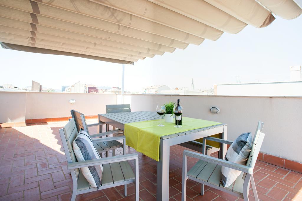 Feelathome Poblenou Beach Apartments Barcelona Exterior photo