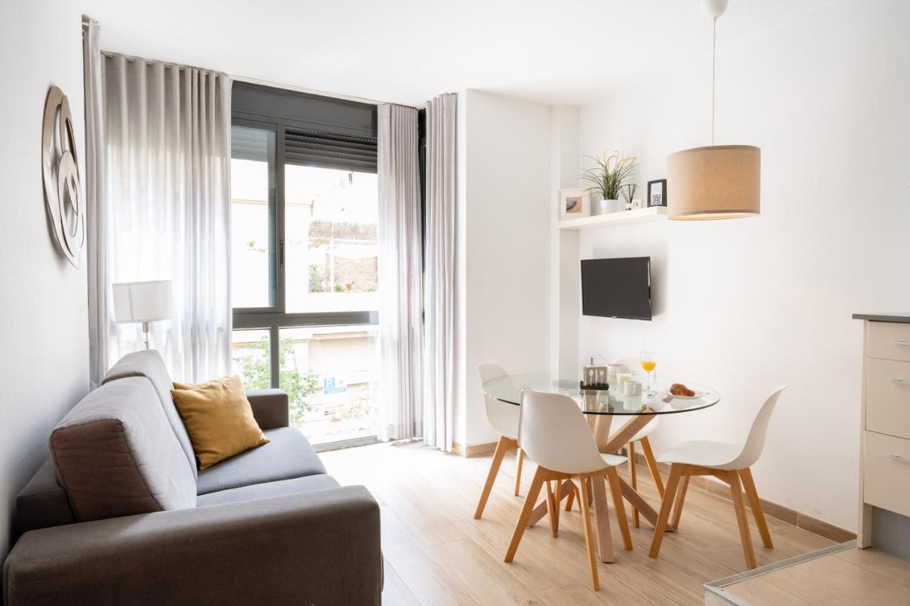 Feelathome Poblenou Beach Apartments Barcelona Exterior photo