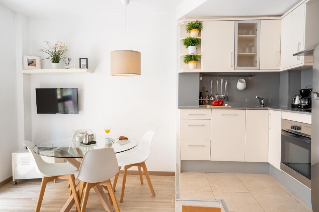 Feelathome Poblenou Beach Apartments Barcelona Exterior photo